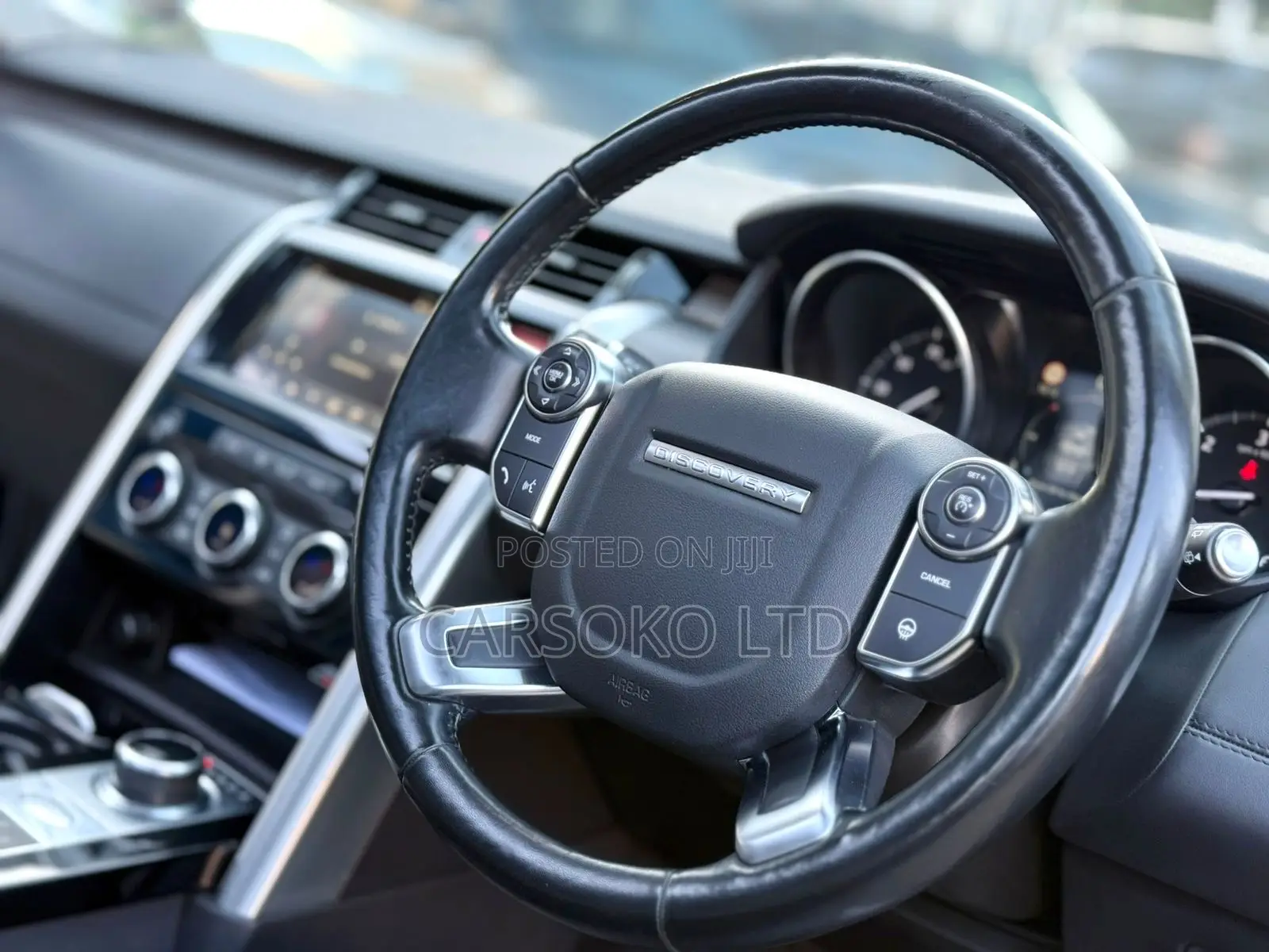 Land Rover Discovery 2017 Blue
