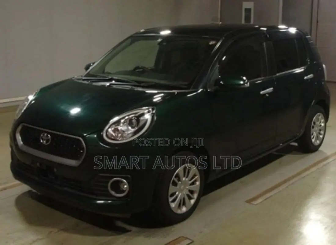Toyota Passo 2017 Green