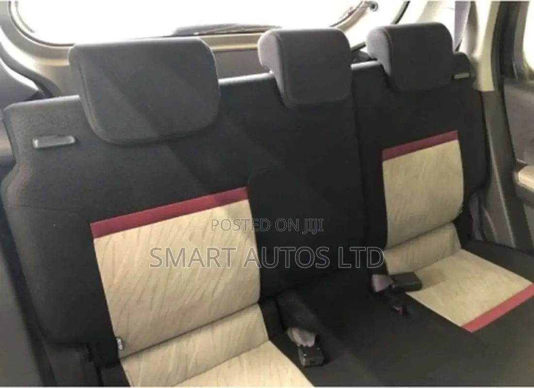 Toyota Passo 2017 Green