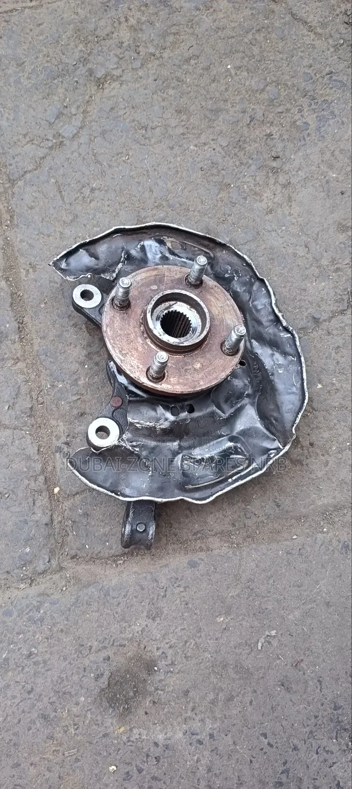 Front Hub Toyota Fielder/Nze/Ractis/Premio/Probox/Available.