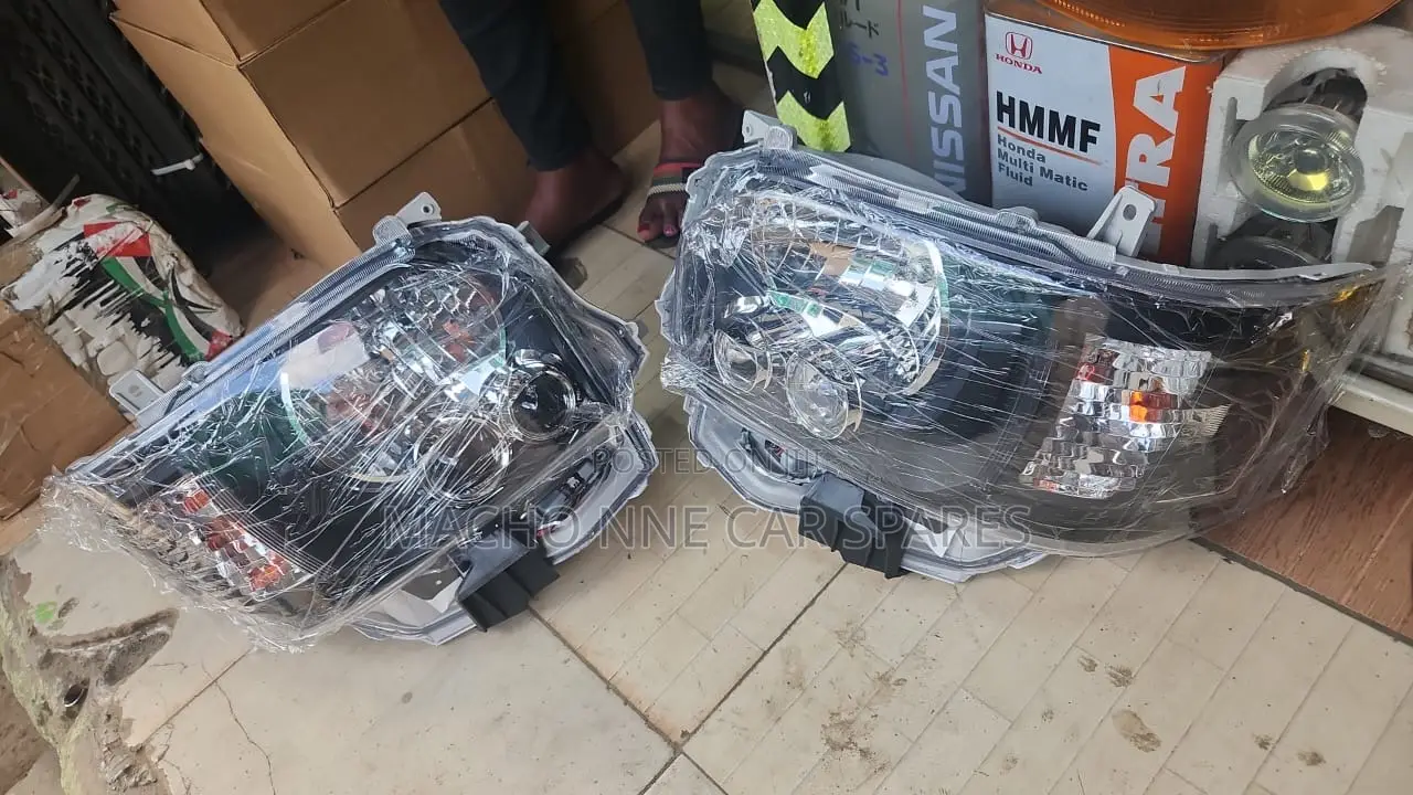 Toyota Hiace (Two Focus)Headlights Pair