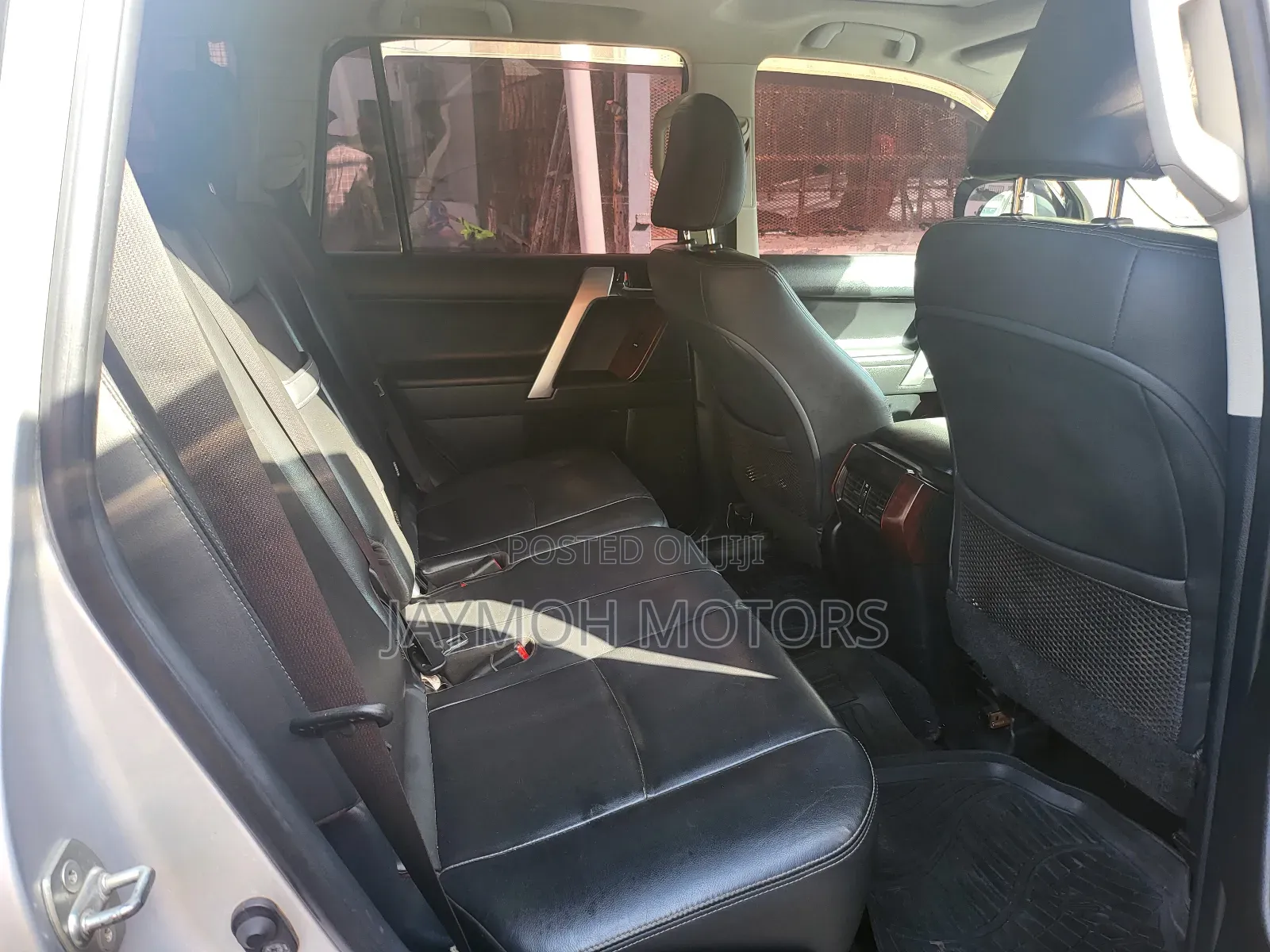 Toyota Land Cruiser 2015 Silver