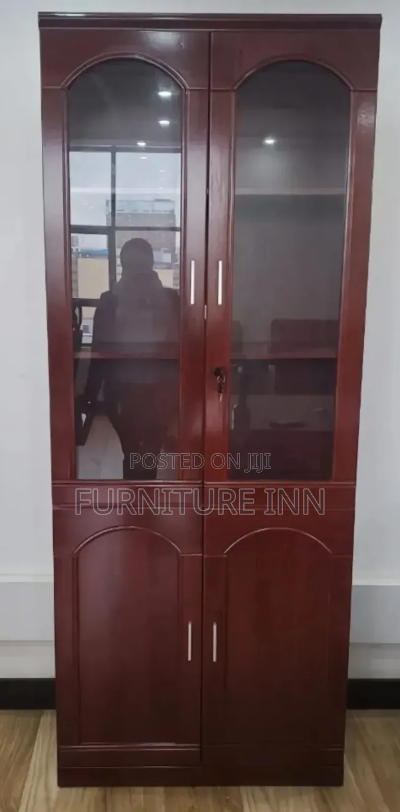 Stylish 2 Door Mahogany Bookshelf