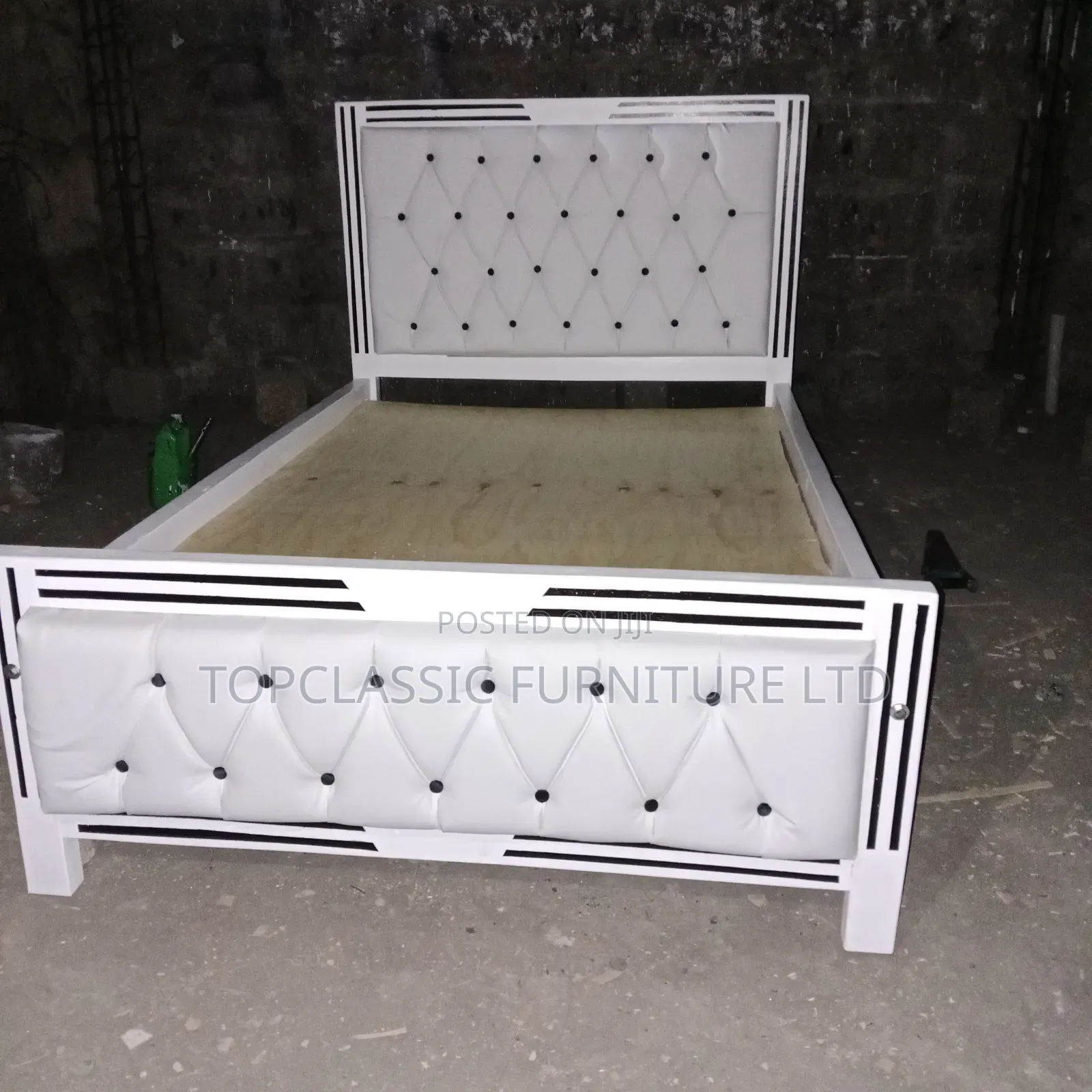 Beds 4x6 Hardwood