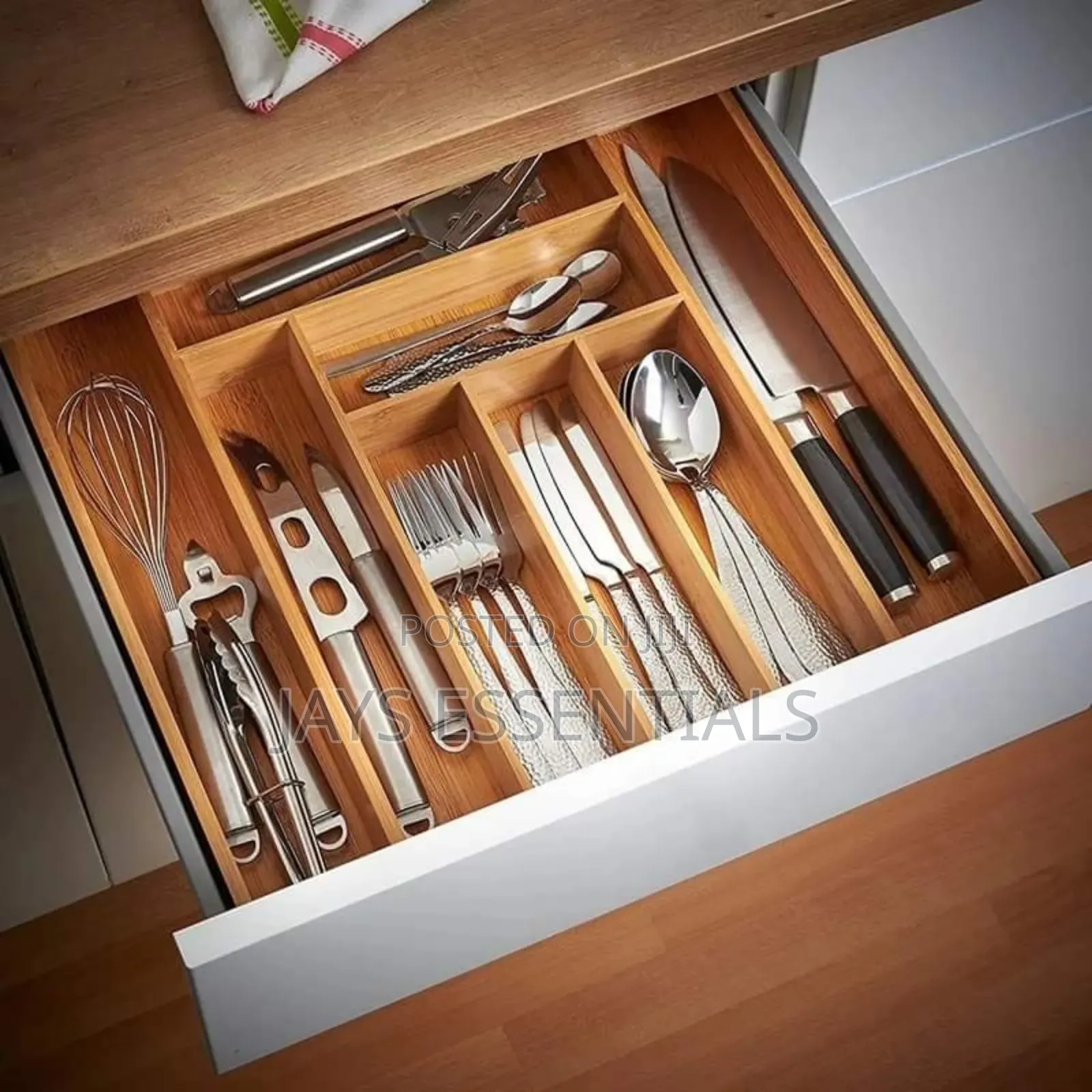 Expandable Cutlery Drawer Organizer