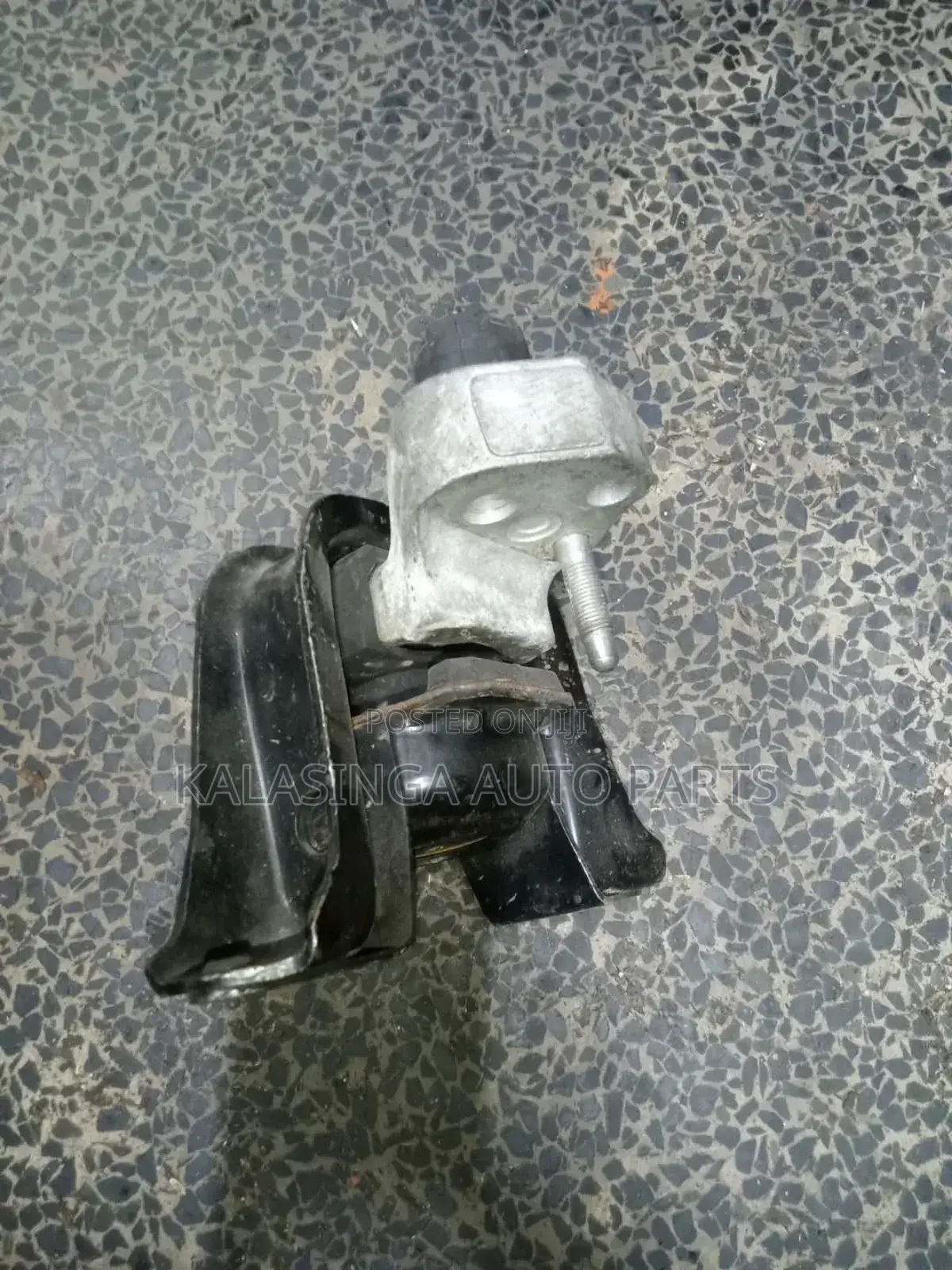 Ist And  Engine Mounting