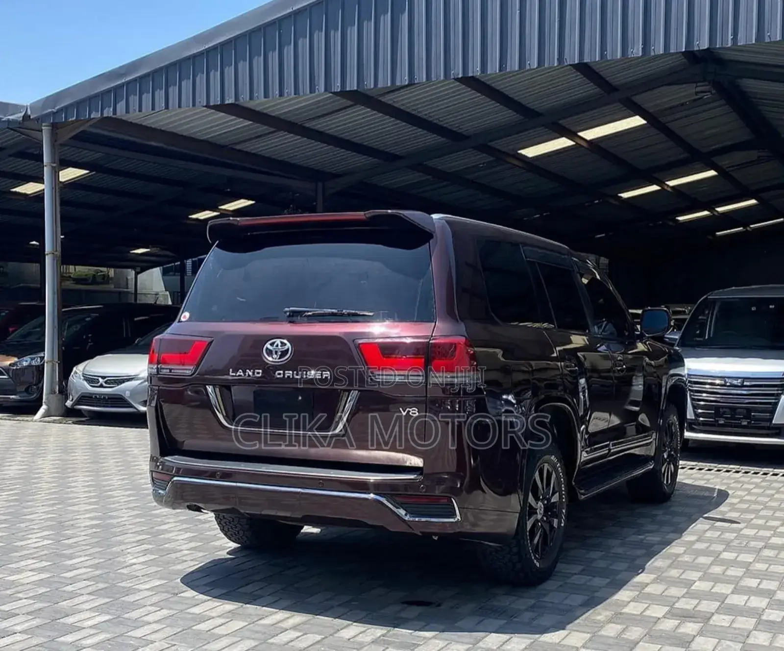 Toyota Land Cruiser 4.6 V8 ZX 2015 Burgundy