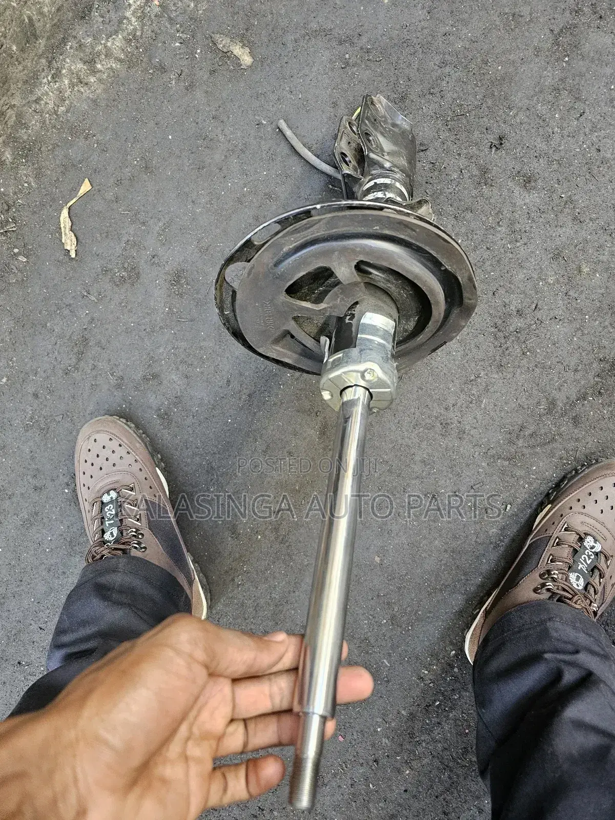 Noah Front Shock