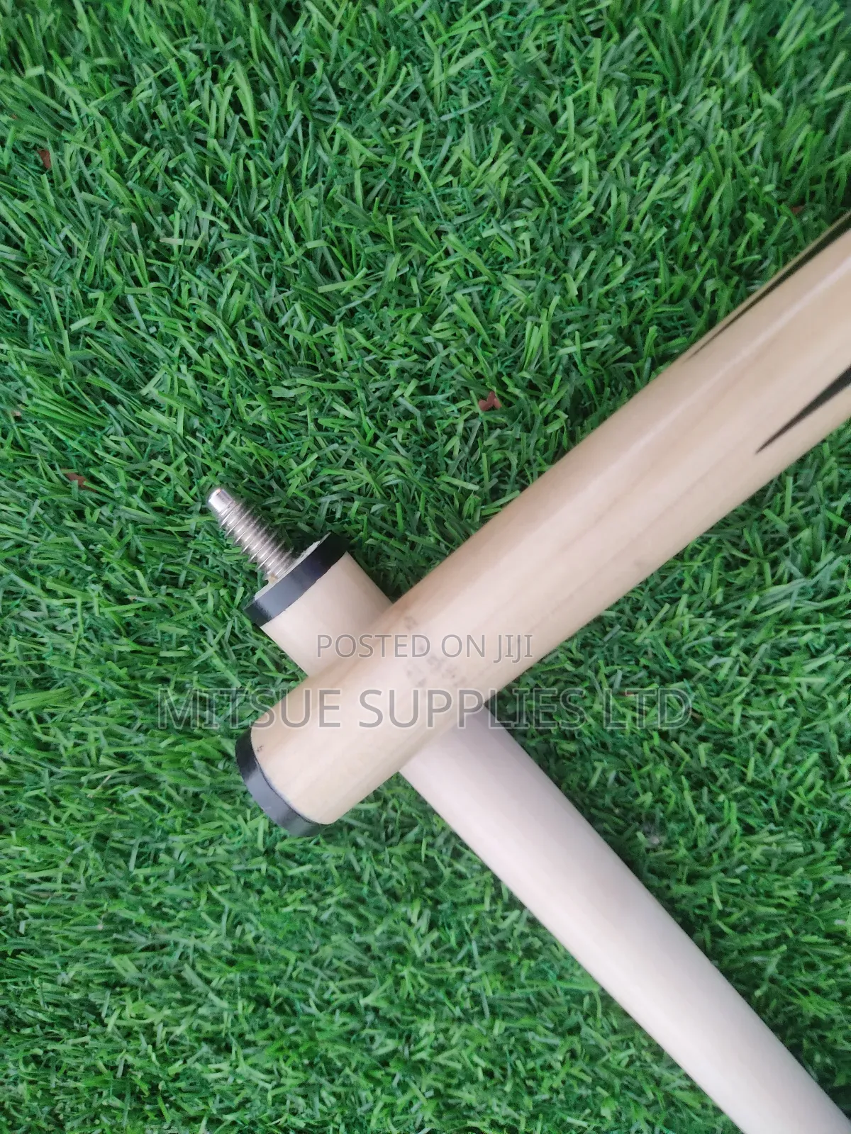 Two Piece Pool/Cue Stick With Screw Joint Wooden
