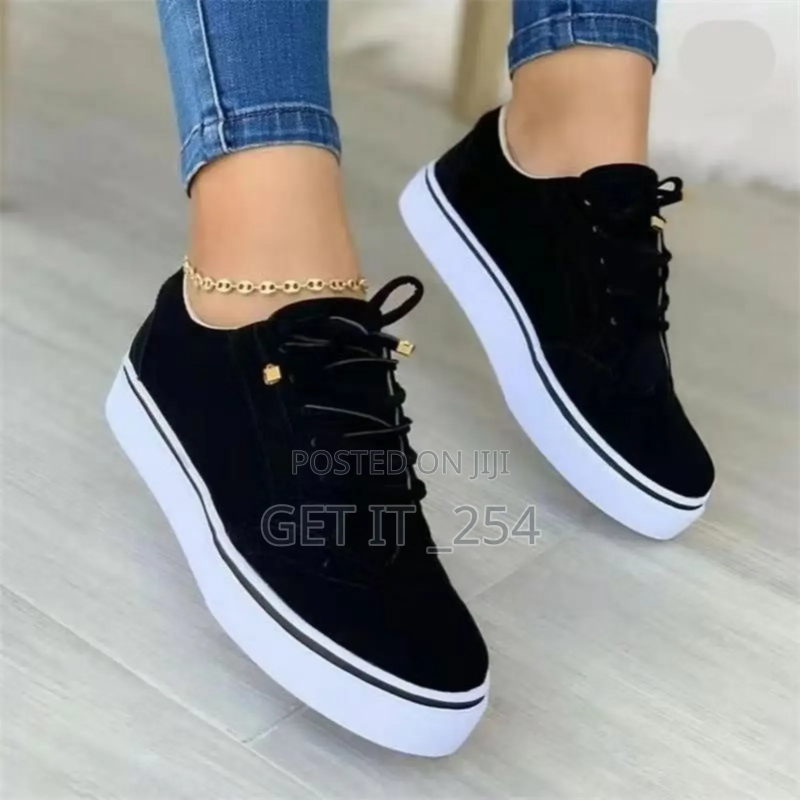 Ladies Suede Rubbers
Size 36-43