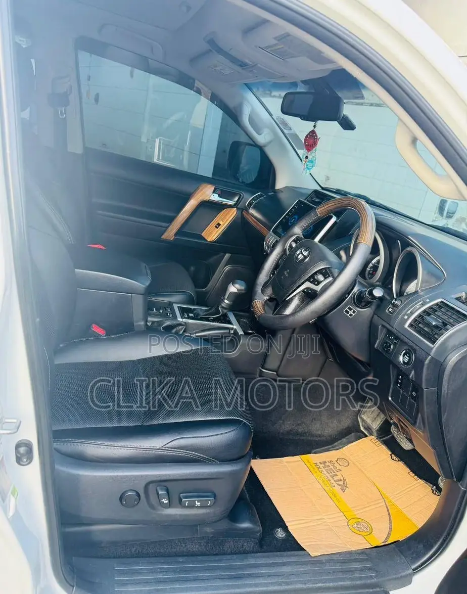 Toyota Land Cruiser Prado 2.7 VVT-i 2014 Pearl