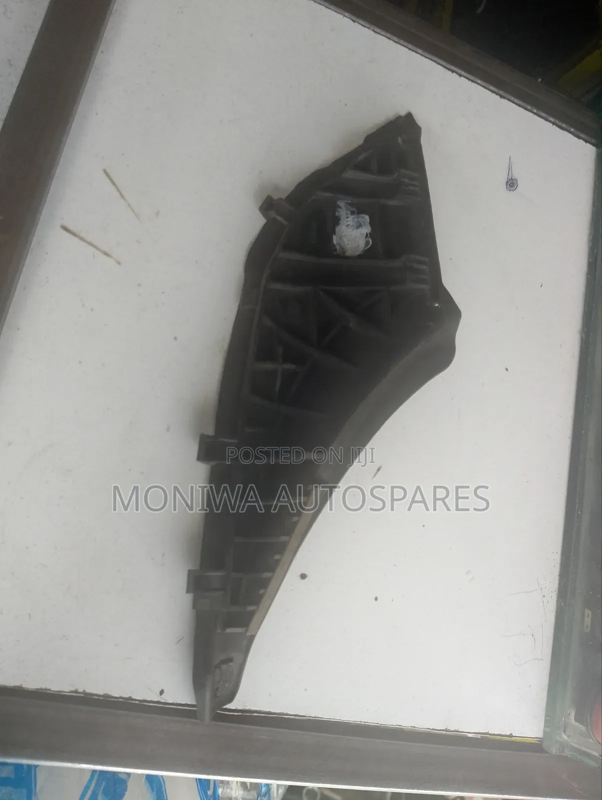 Windscreen Finisher/Condom Toyota Fielder Sura Mbaya