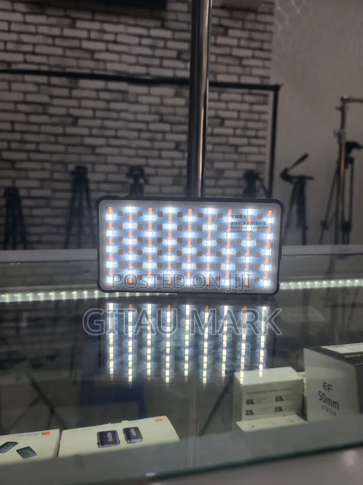 Caisi Portable RGB LED Light CS-L-C02 Videolight