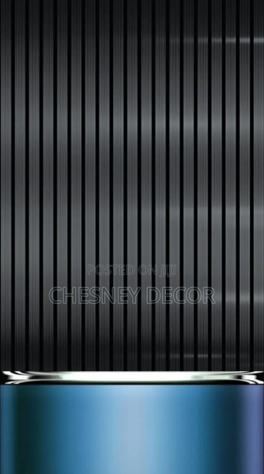 Bold-Lines Wallpaper