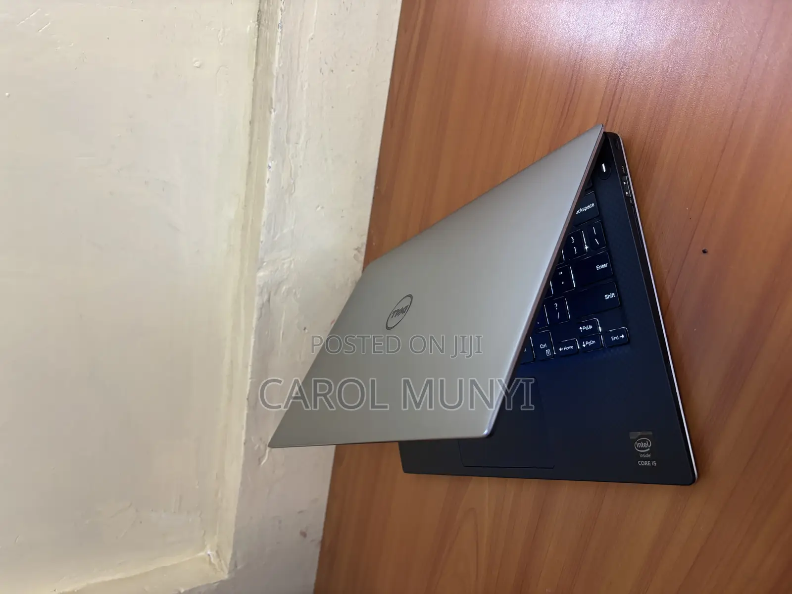 New Laptop Dell XPS 13 8GB Intel Core i5 SSD 256GB