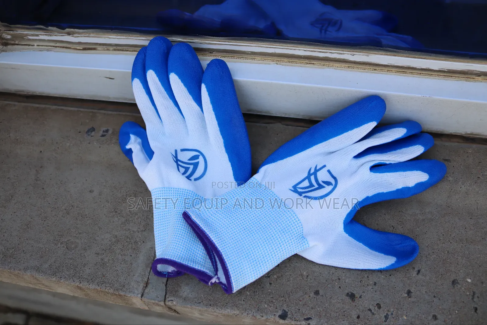 Durable Grip Safety Attire
