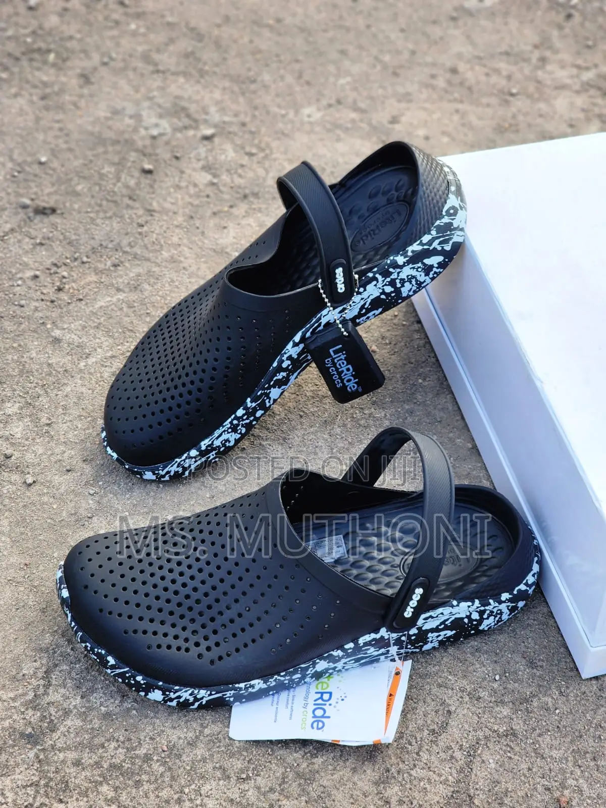 Qualoty Crocs Size 40-45