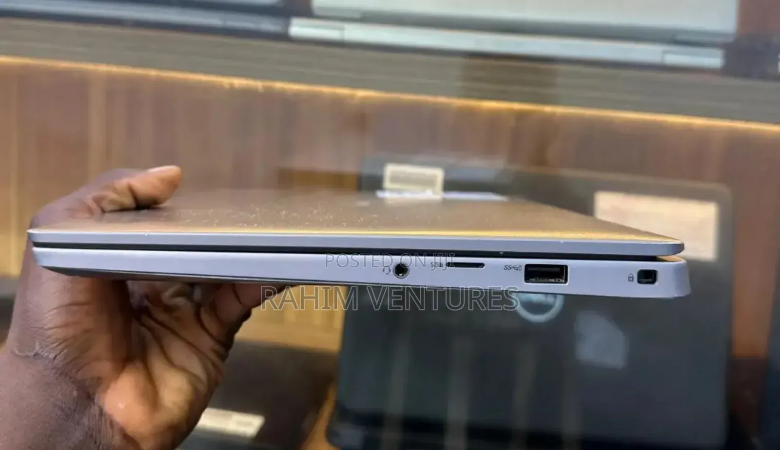 Laptop Dell Latitude 7300 8GB Intel Core i7 SSD 256GB