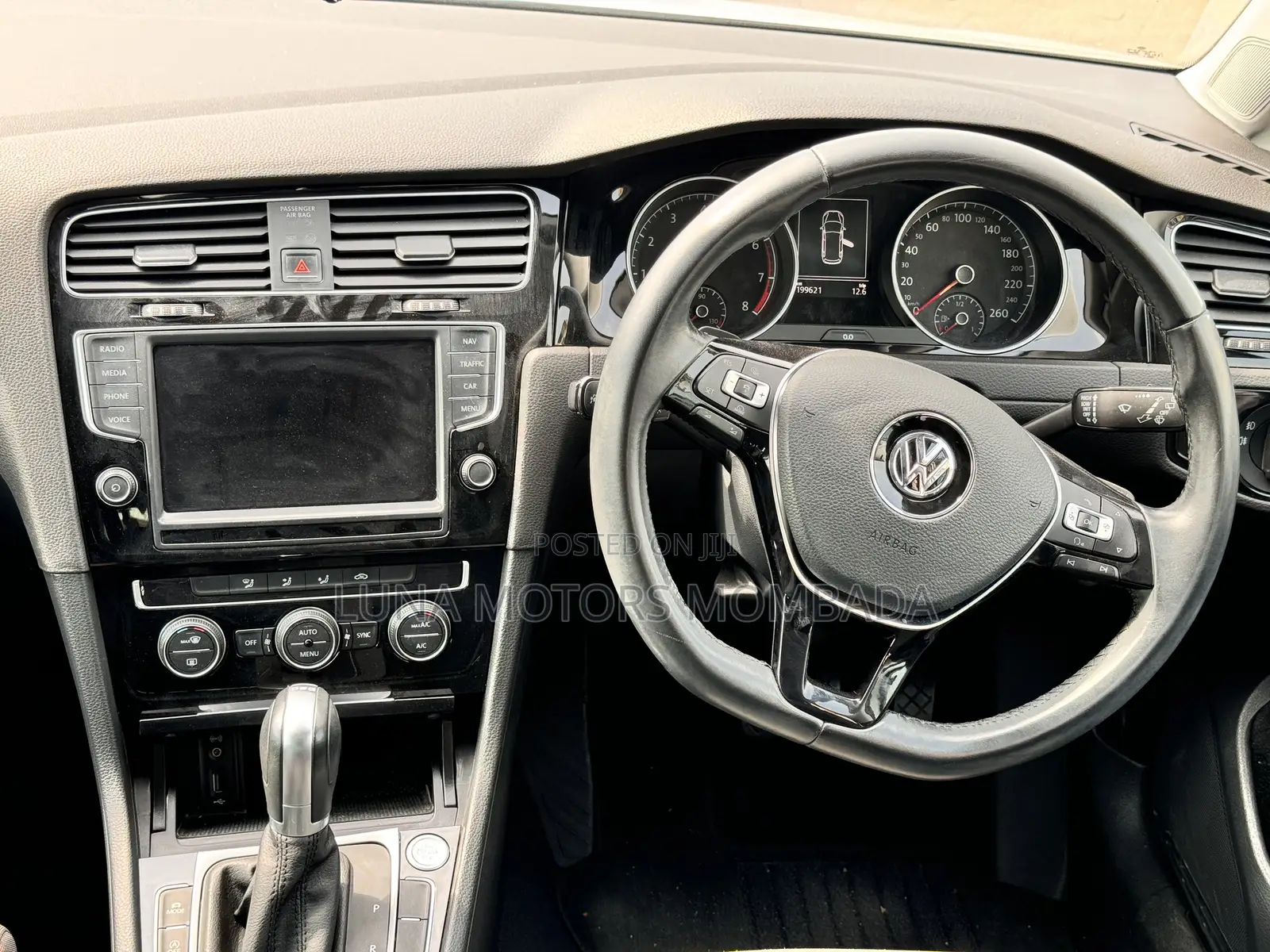 Volkswagen Golf 2017 White