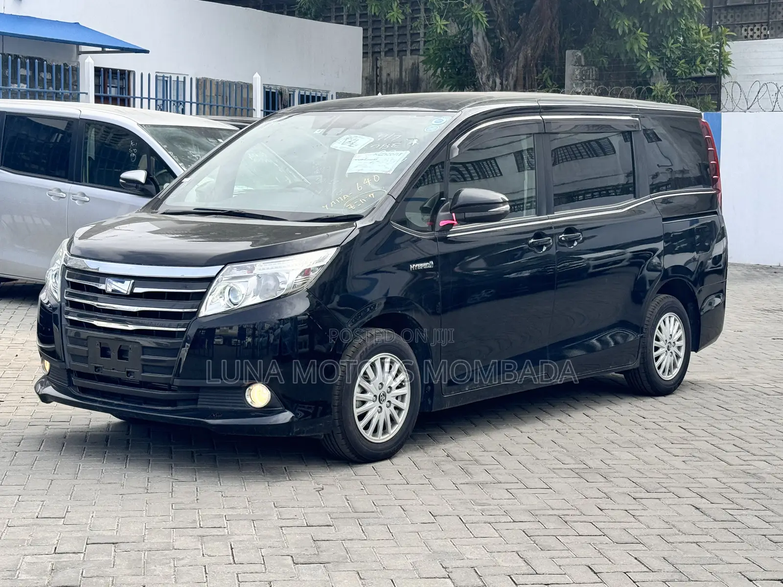 Toyota Noah 2017 Black