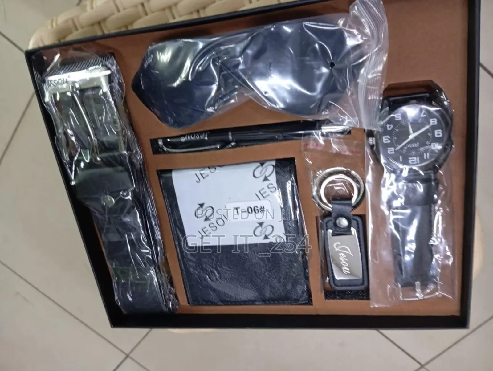 *Jesou Men's Gift Set Exquisite*
 6pc Set
Watch 
Wallet