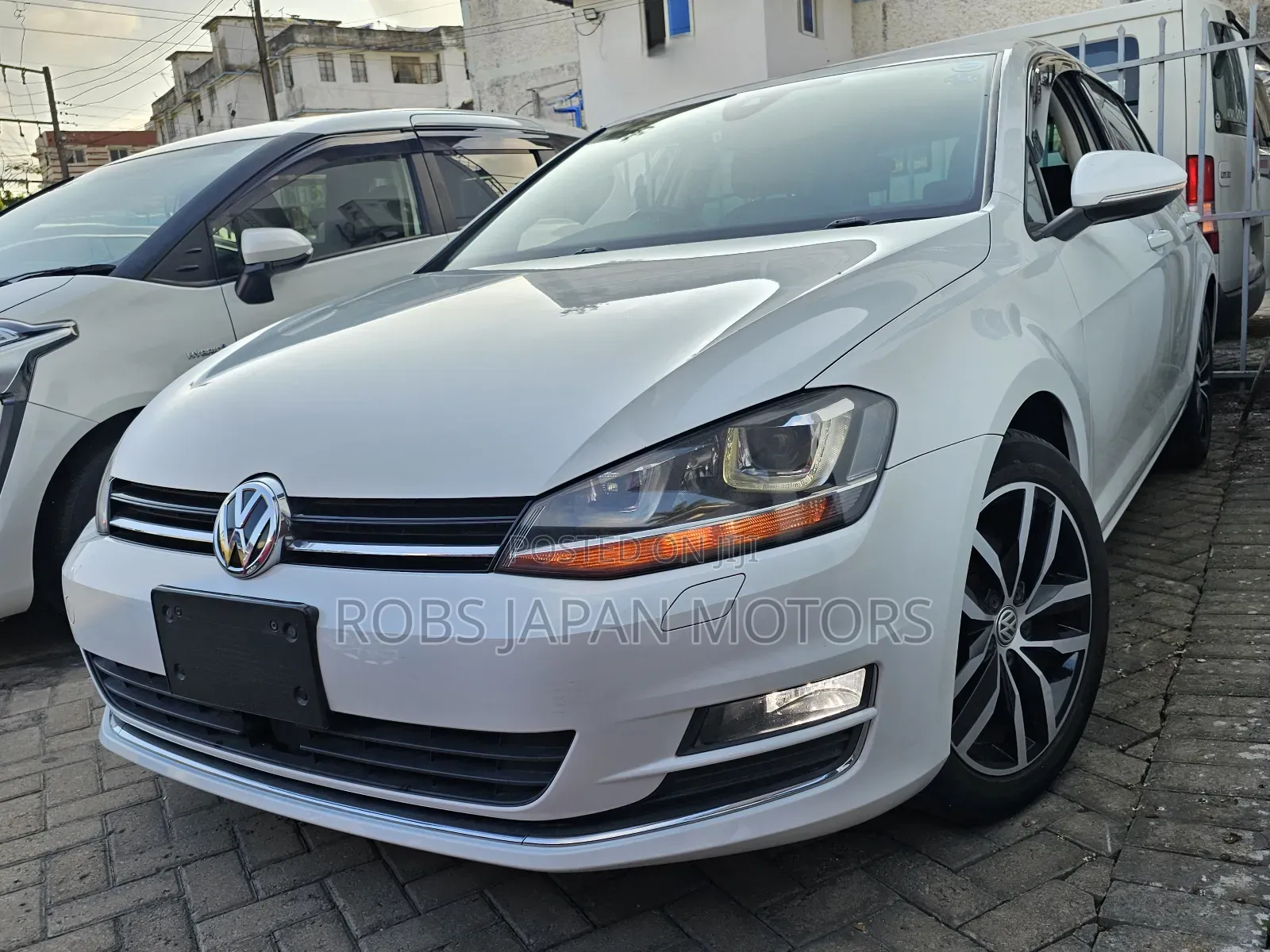 Volkswagen Golf TSI S 4-Door FWD 2017 Pearl