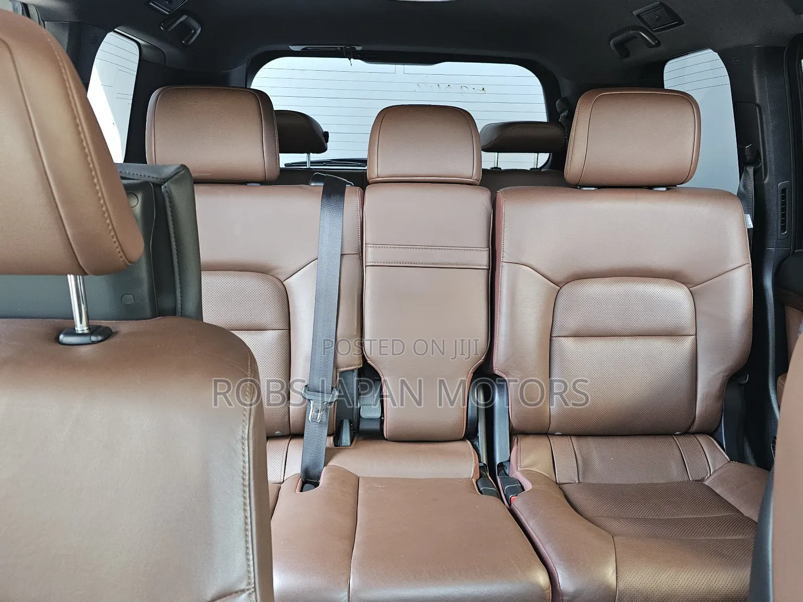 Toyota Land Cruiser 4.6 V8 ZX 2017 Silver