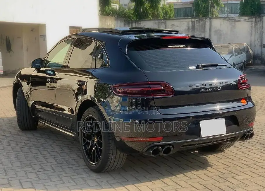 Porsche Macan GTS 2017 Black