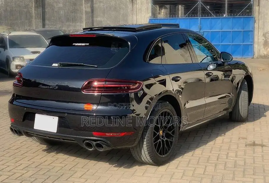 Porsche Macan GTS 2017 Black