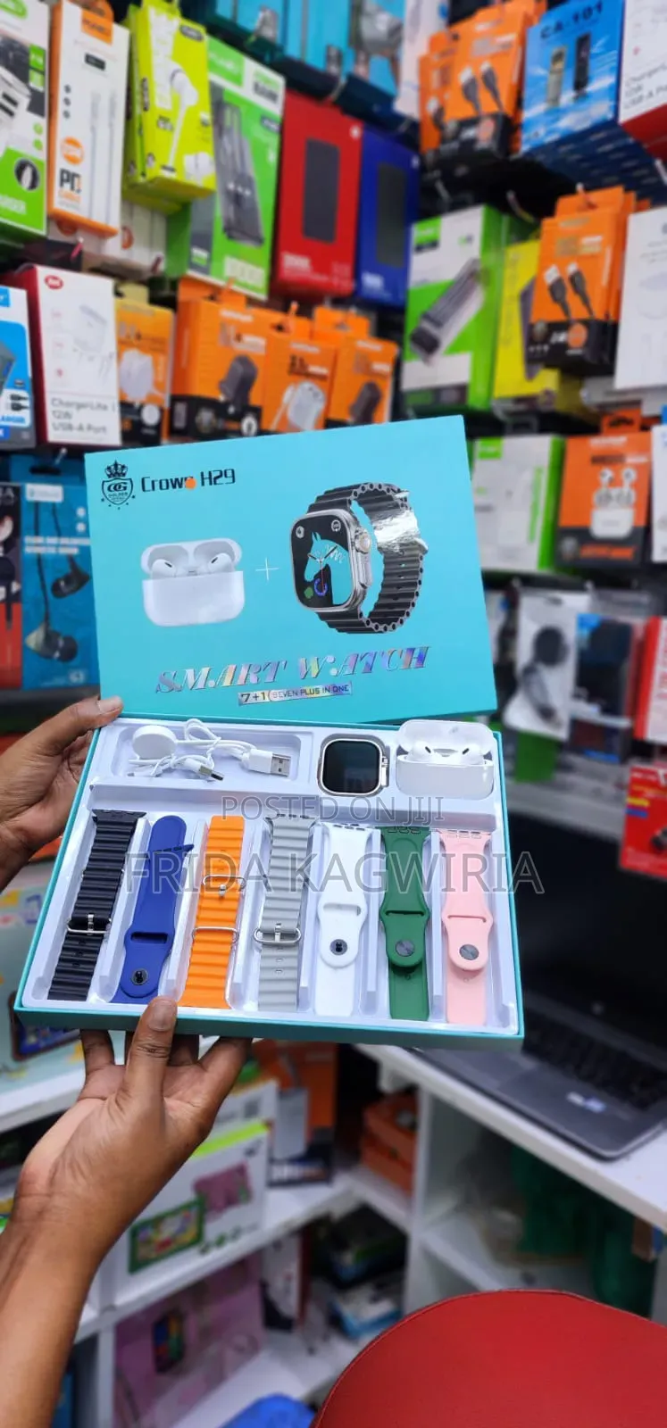 Smartwatch With 7 Straps And Earbuds