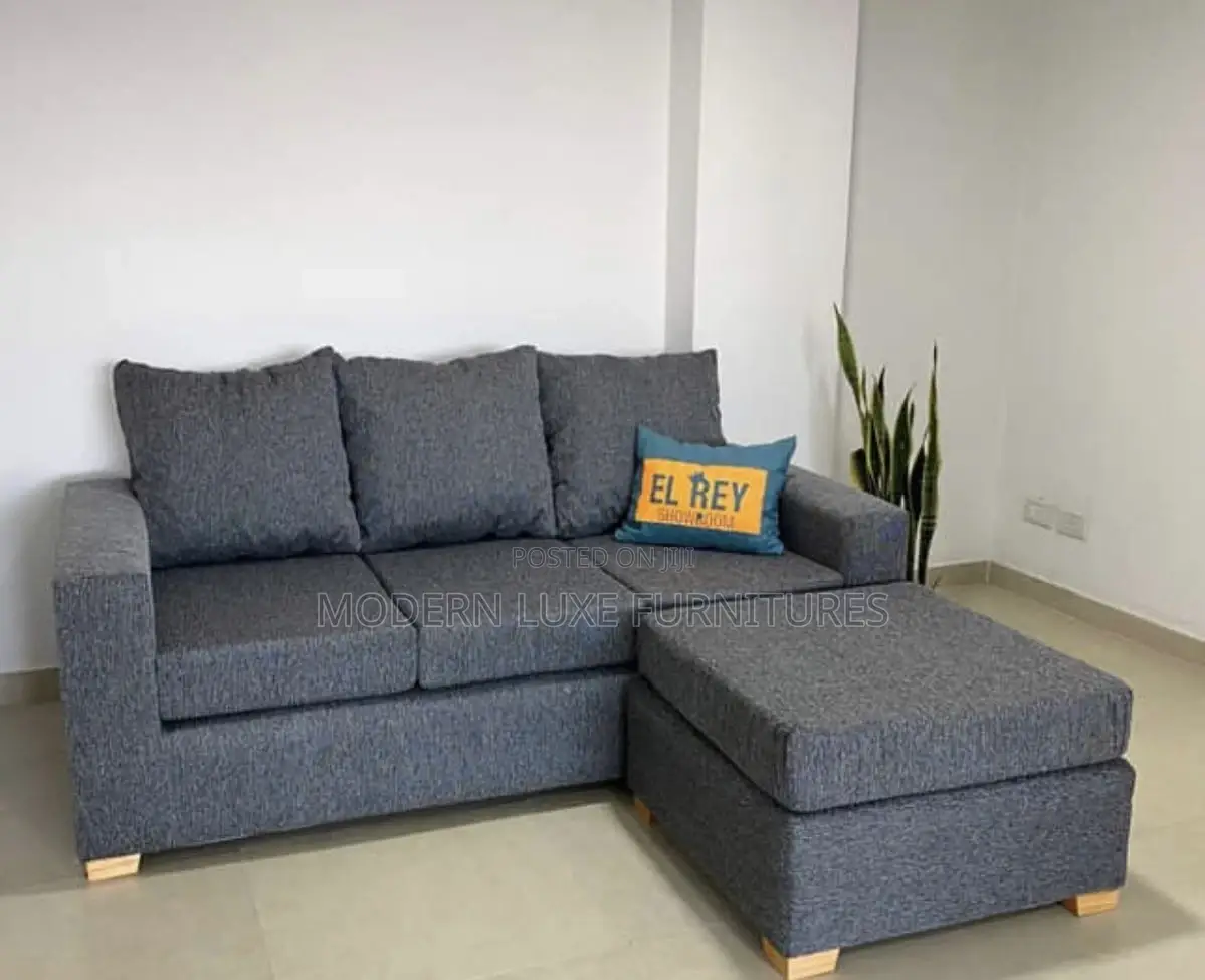 Modern 3 Seater With a Puff