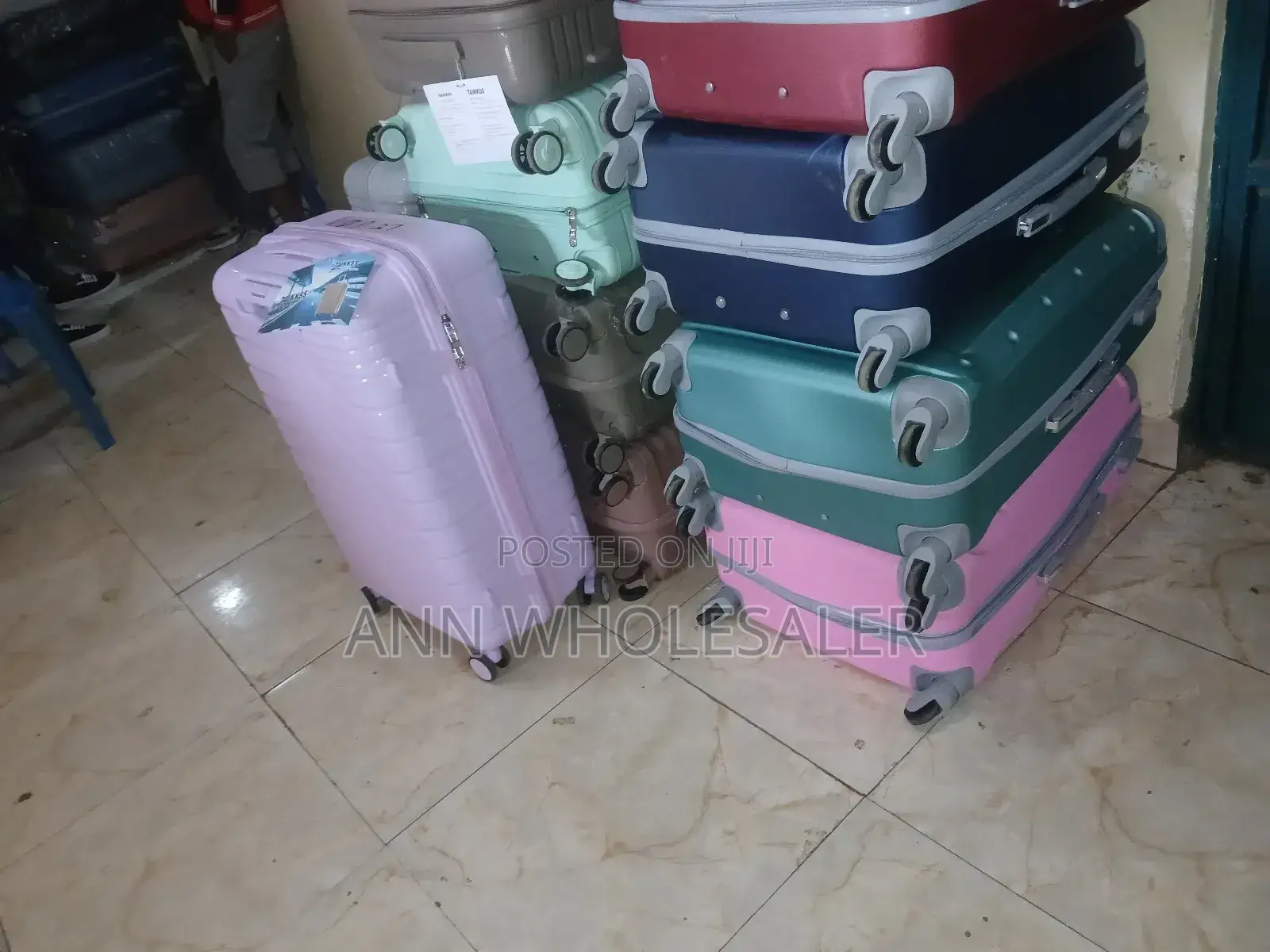 With Wheels, Travelling Size 4 Suit Cases
