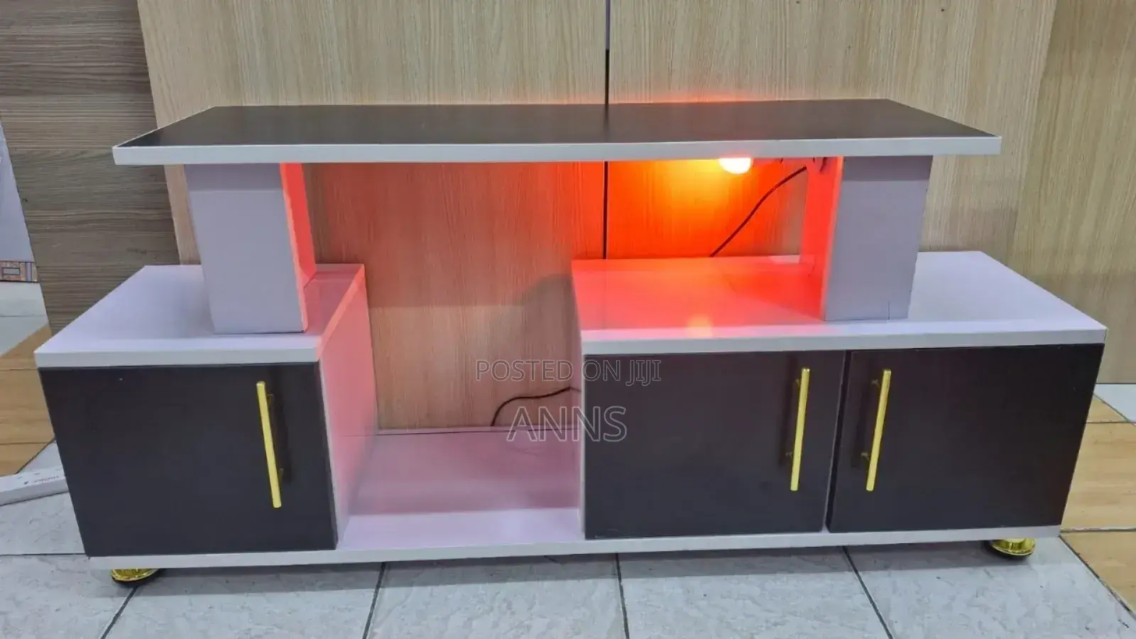 Instabul 2 Television Stand With Lights