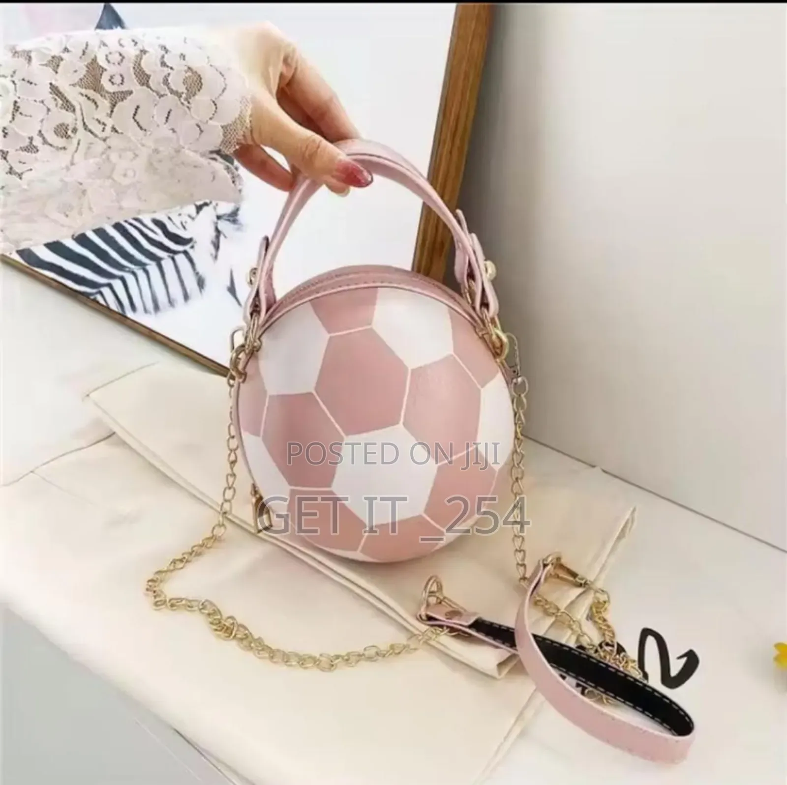 Trendy New Innnn🦾🦾🦾🦾
Basketball 🏀 Bags Fully
