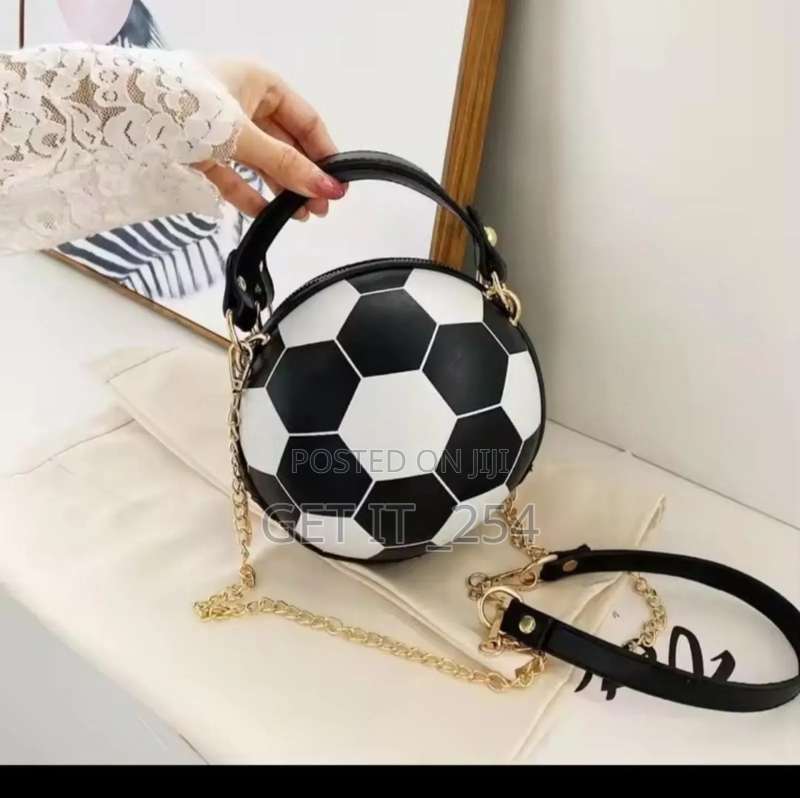 Trendy New Innnn🦾🦾🦾🦾
Basketball 🏀 Bags Fully