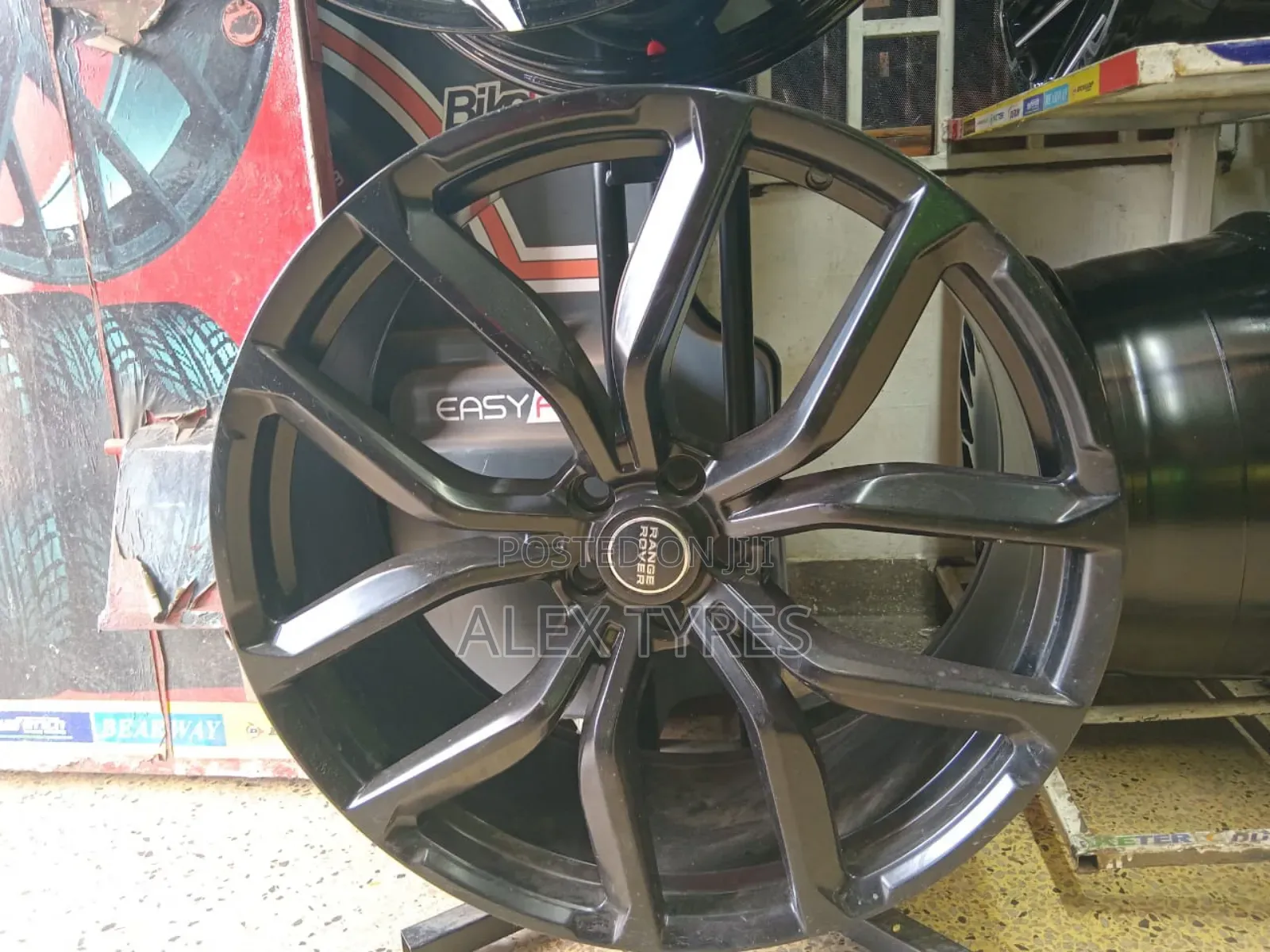 Size 24 Range Rover Sport Rims Set