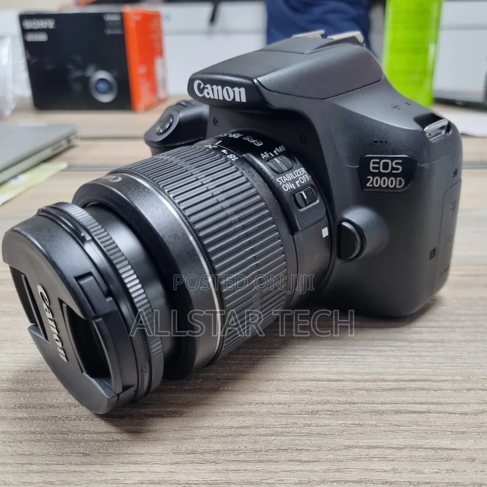 Canon Eos 2000d With Kit Lens