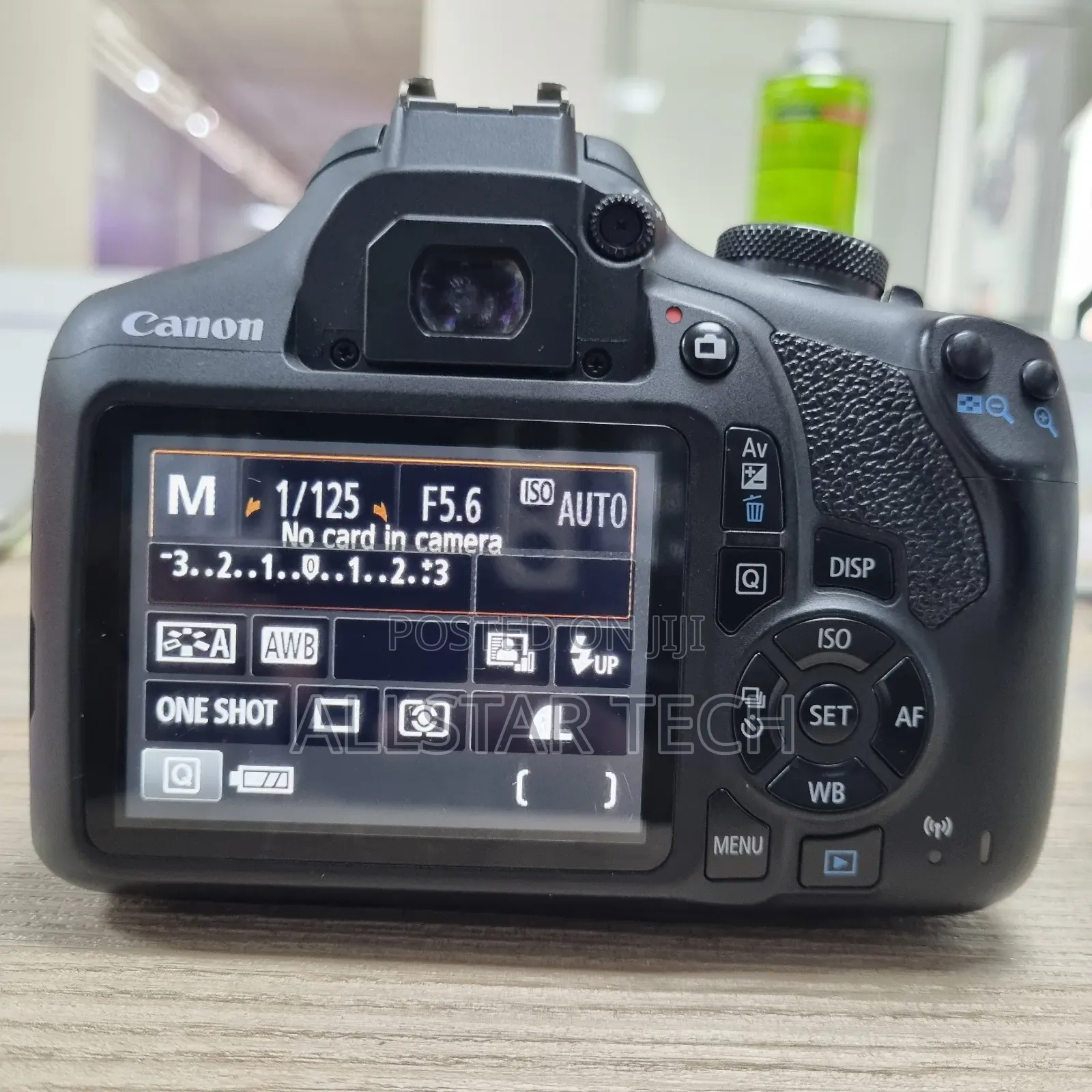 Canon Eos 2000d With Kit Lens