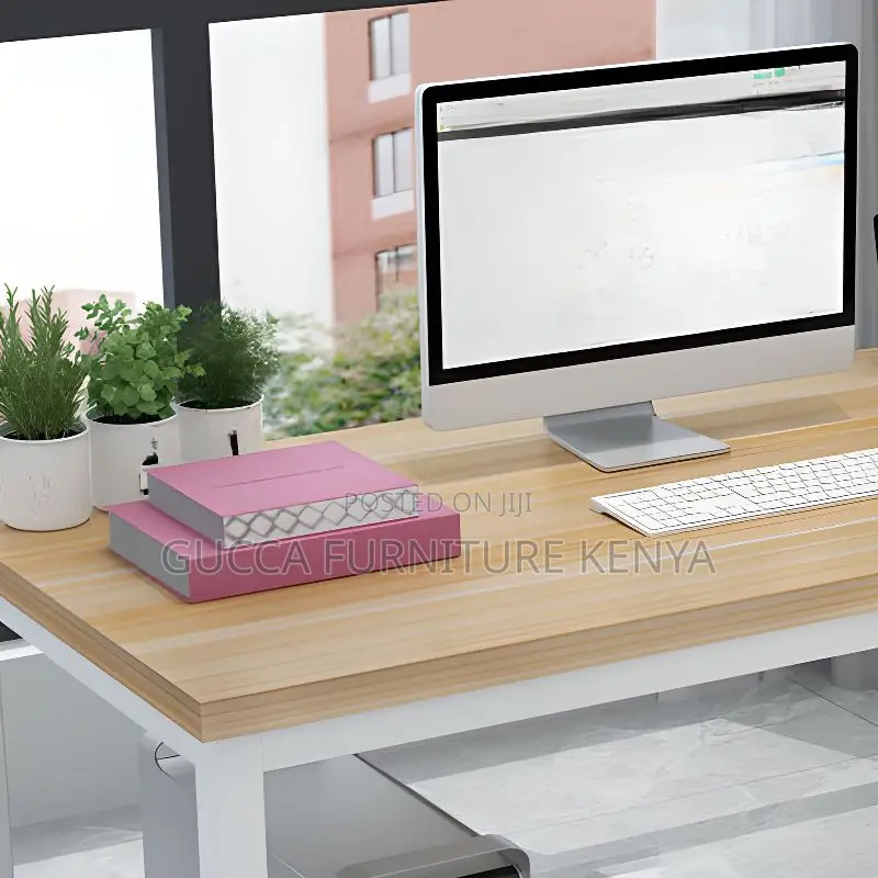 Clerical Desking:Trendy Rectangular Wooden Top Studying Desk