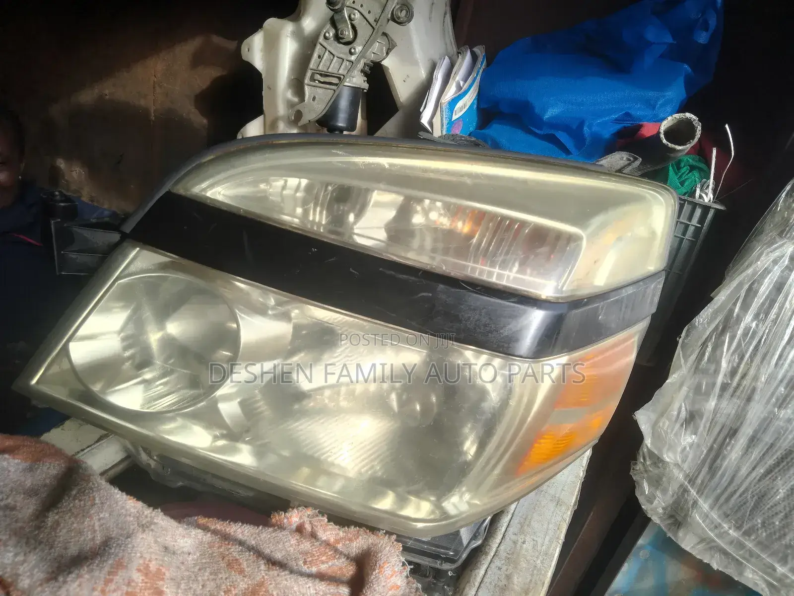 Voxy 2005 Headlight/Headlamp Xenon