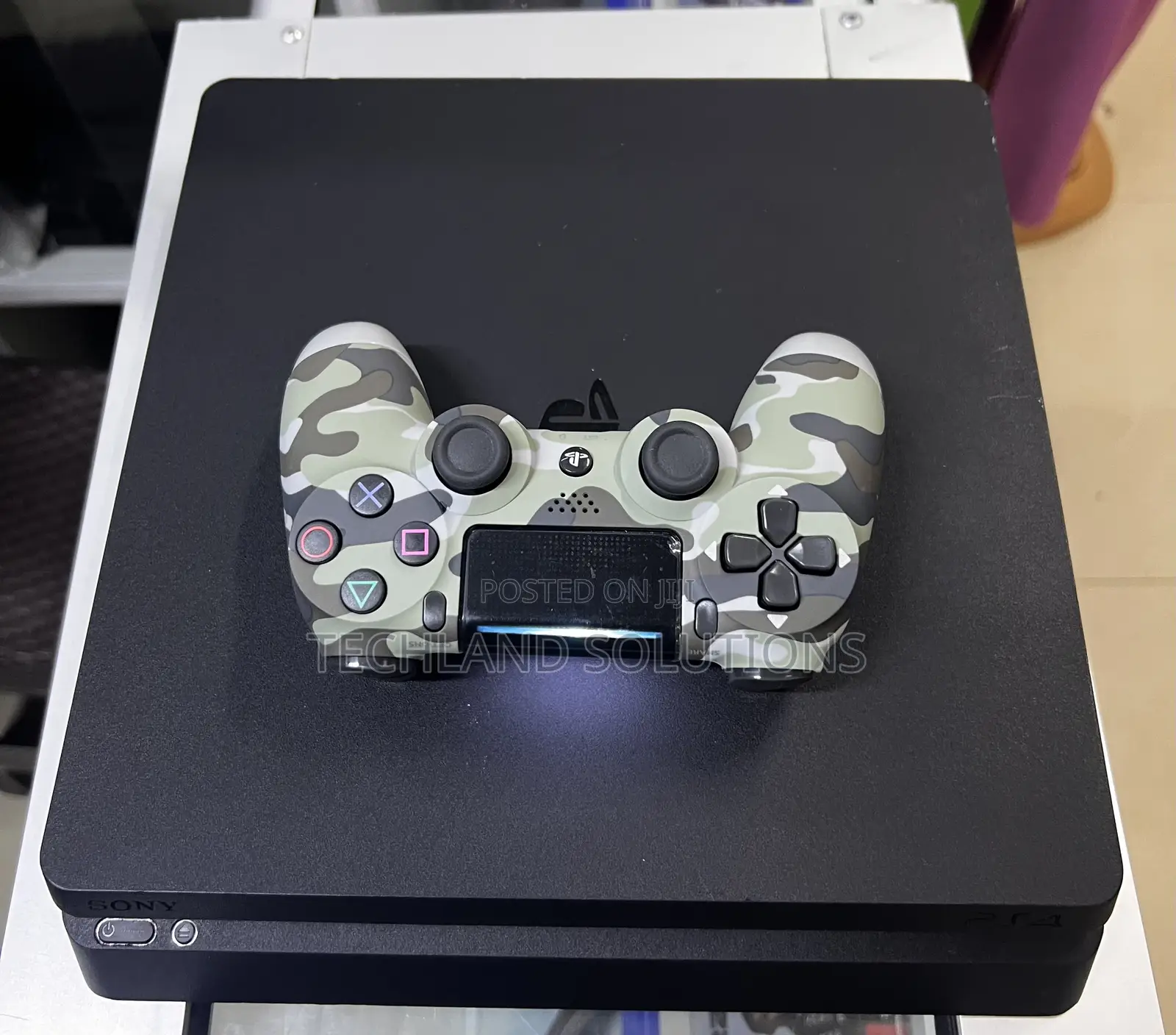 3 Months Old Chipped Playstation 4 Slim