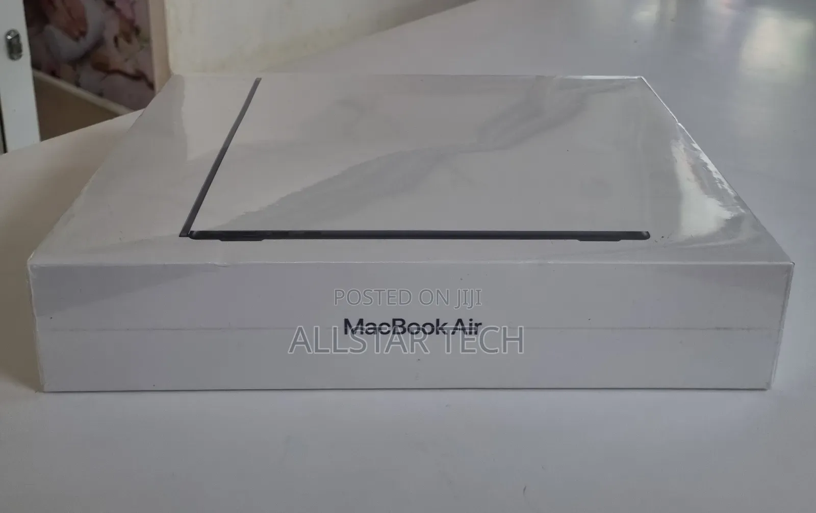 New Laptop Apple MacBook Air 2022 M2 8GB Intel Core I5 SSD 256GB