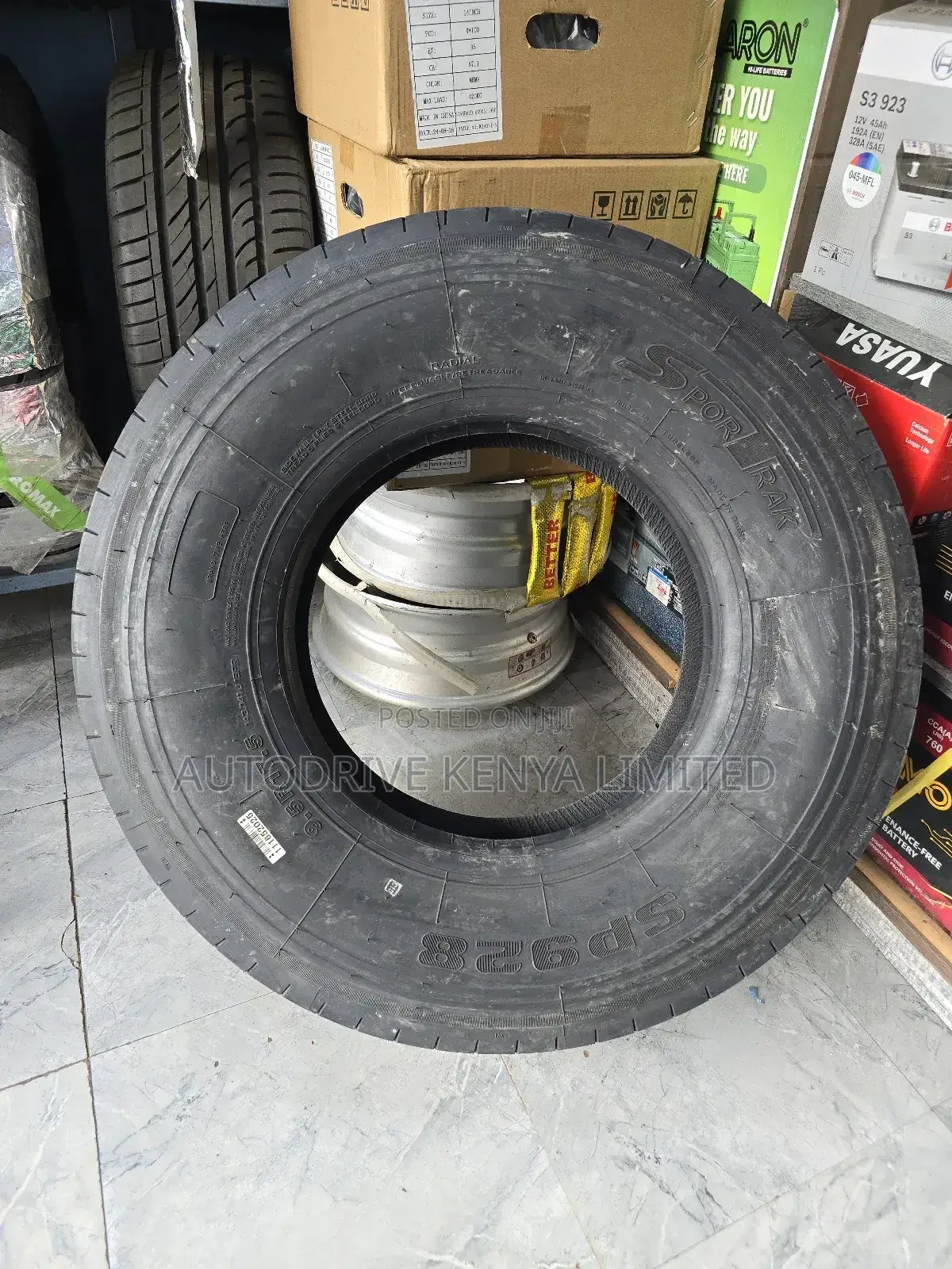 9.5R17.5 Sportrak Tire