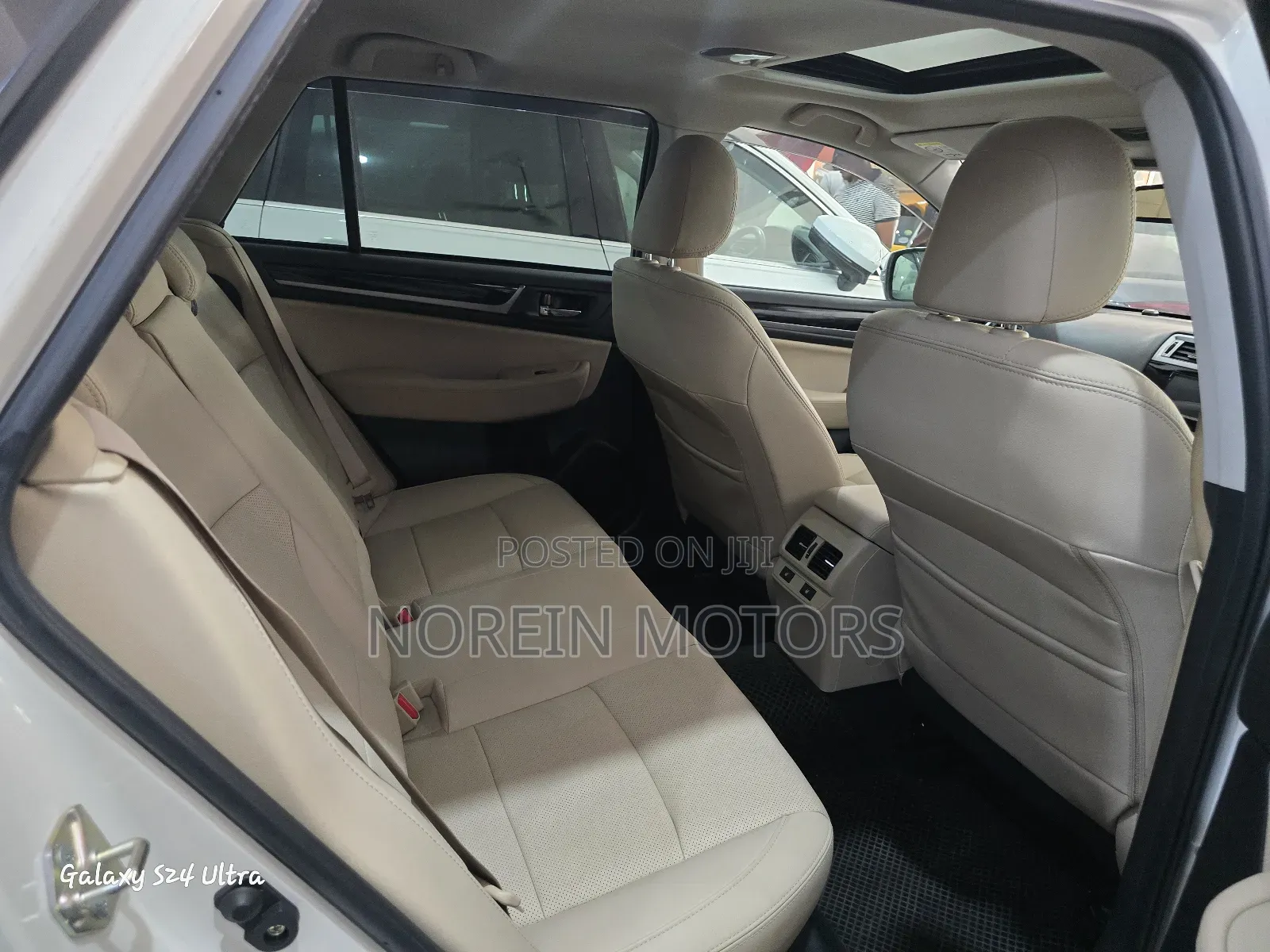 Subaru Outback 2018 Off white