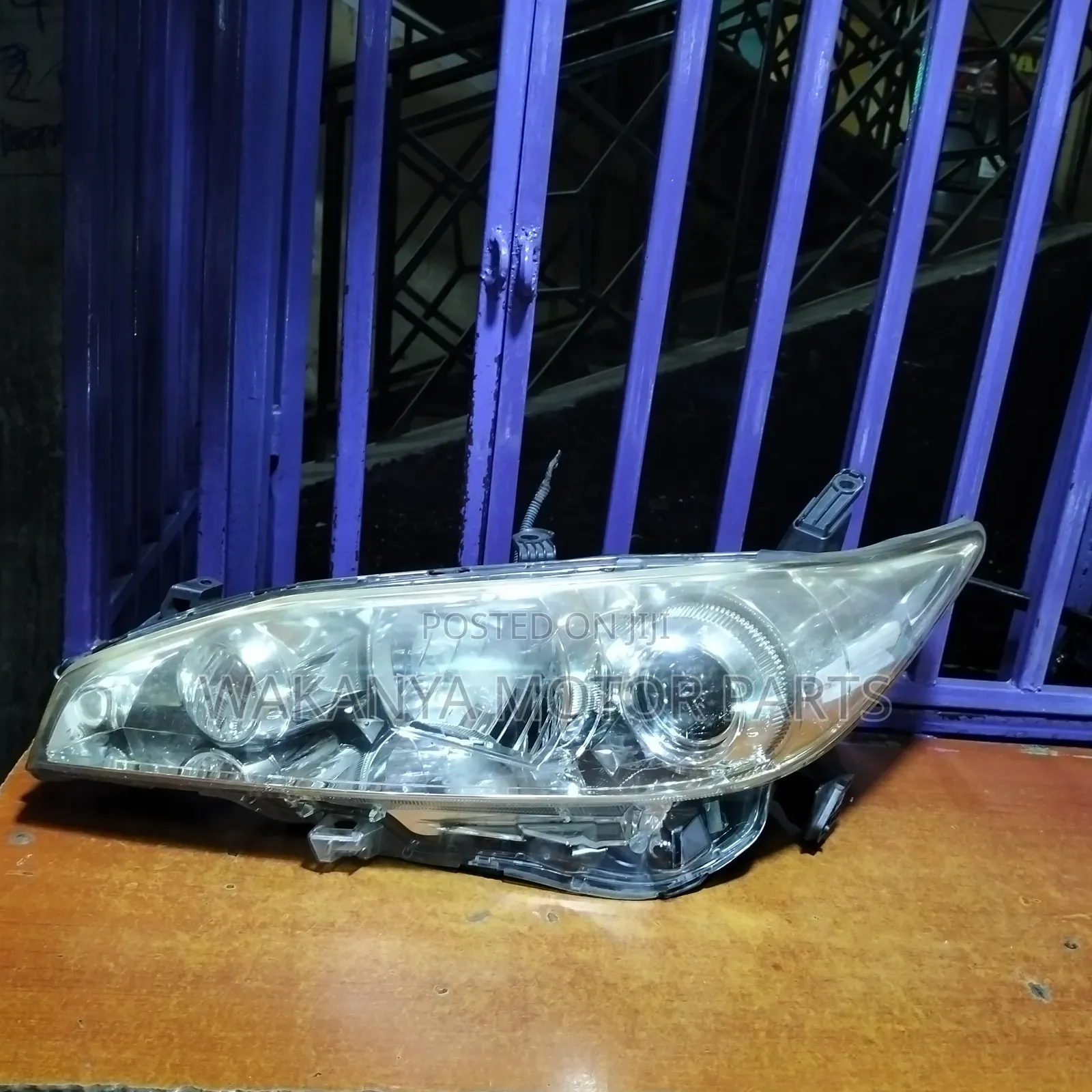 Toyota Wish 2010/2015 Non Zenon Shiny Headlight, Ex Japan