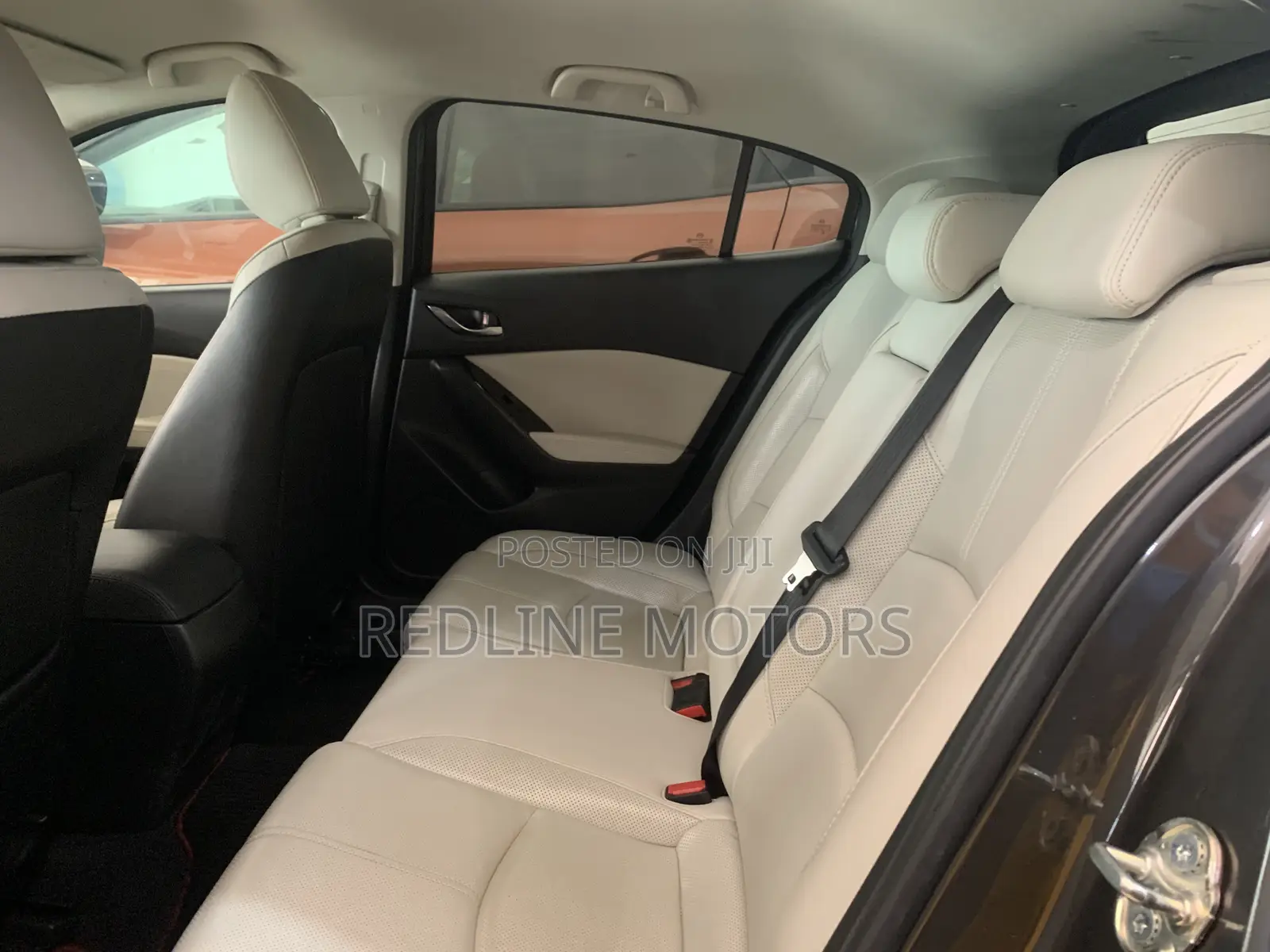 Mazda Axela 2017 Brown