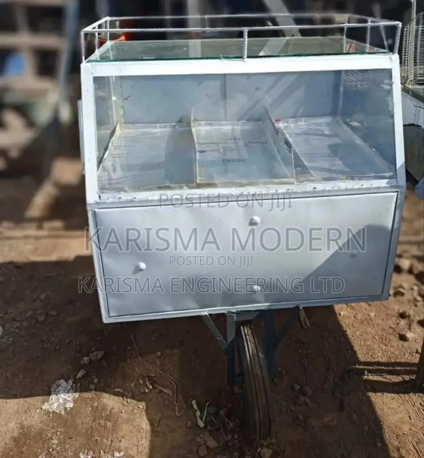 Smocha and Eggs Trolley.
