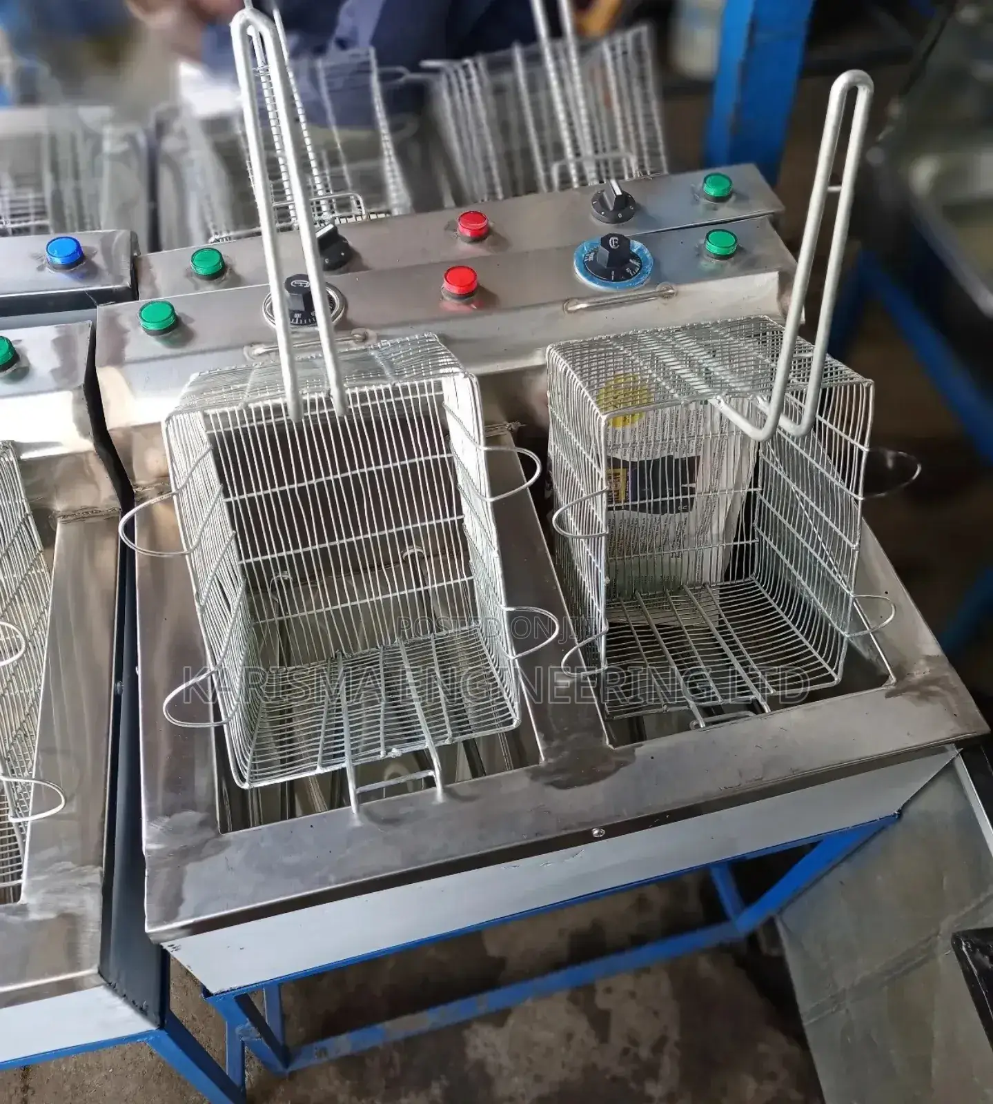 Double Deep Fryer Juakali Made.