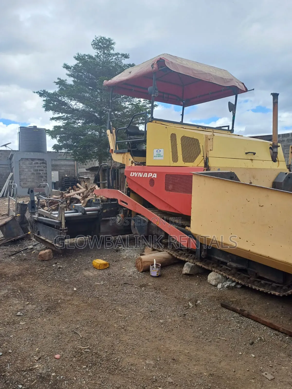 Asphalt Paver and PTR for Hire