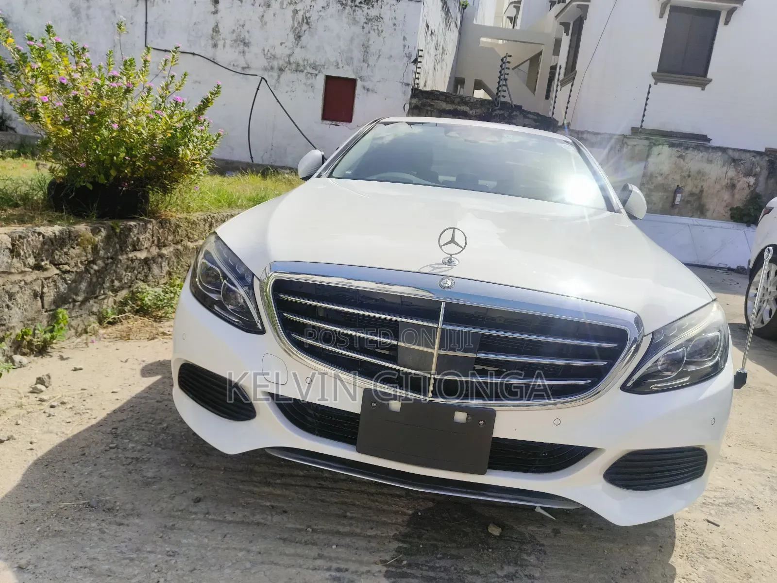 Mercedes-Benz C200 2018 White